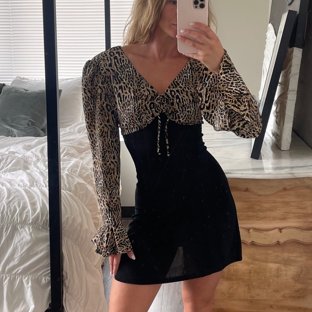 Vintage 90s Animal Print Opera Rosette Long Sleeve‎ Mini Dress